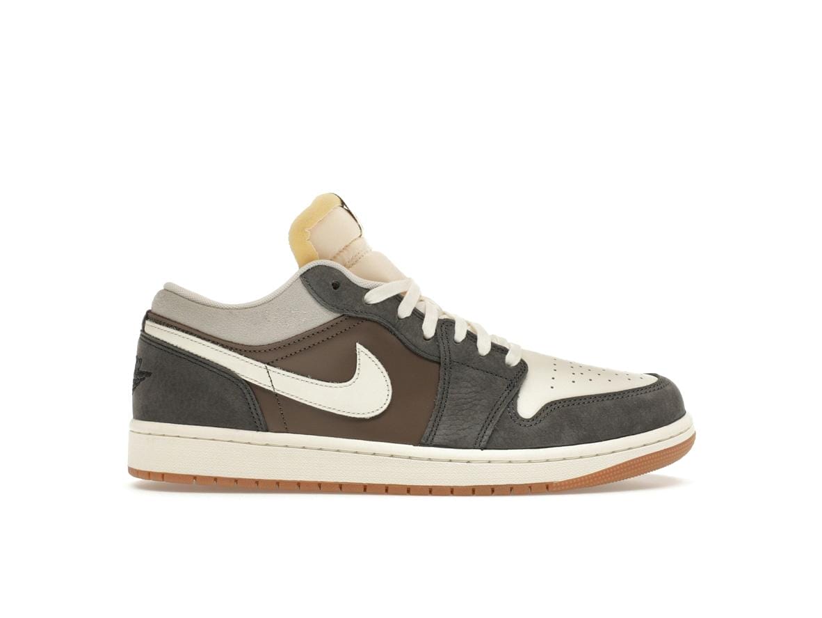 Jordan 1 Low SNKRS Day Korea Magpie (2023) - White/Grey-Gum Shoes | FD0399-004